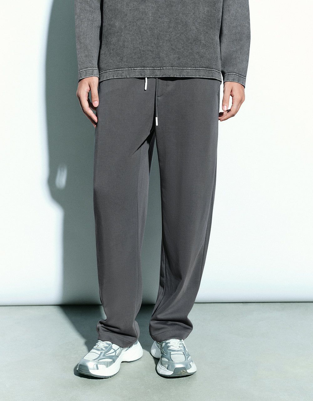 Drawstring Waist Straight Pants sold by Urban Revivo product image thumbnail 3