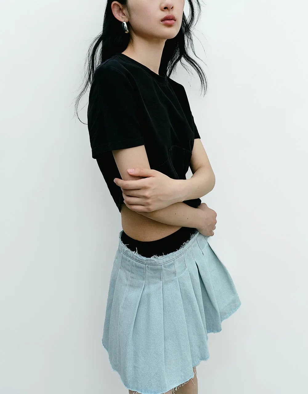 Crew Neck Skinny T-Shirt sold by Urban Revivo product image thumbnail 3