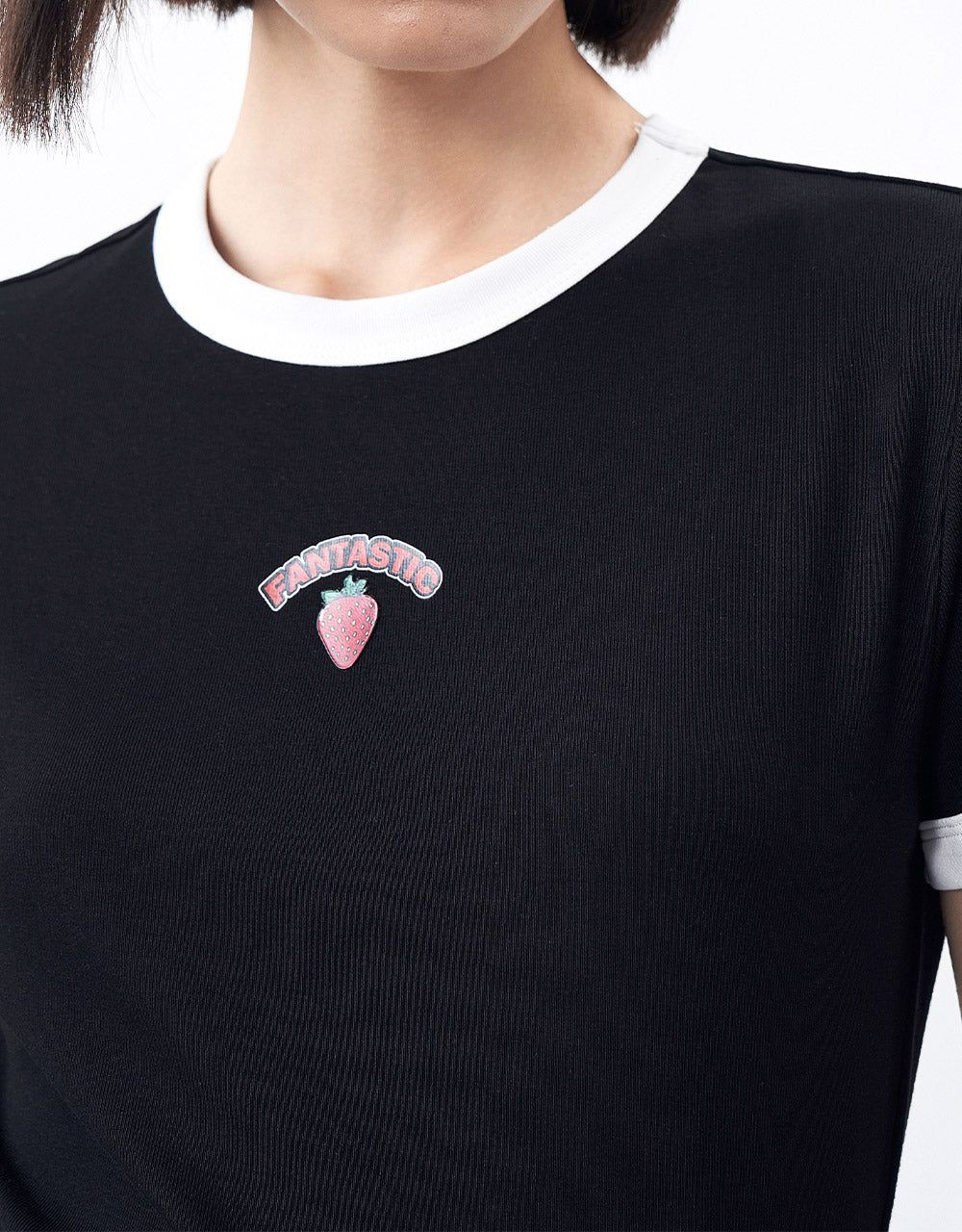 Printed Crop T-Shirt sold by Urban Revivo product image thumbnail 3