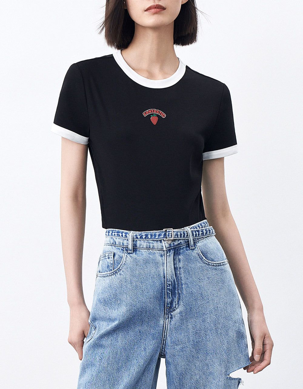Printed Crop T-Shirt sold by Urban Revivo product image thumbnail 2