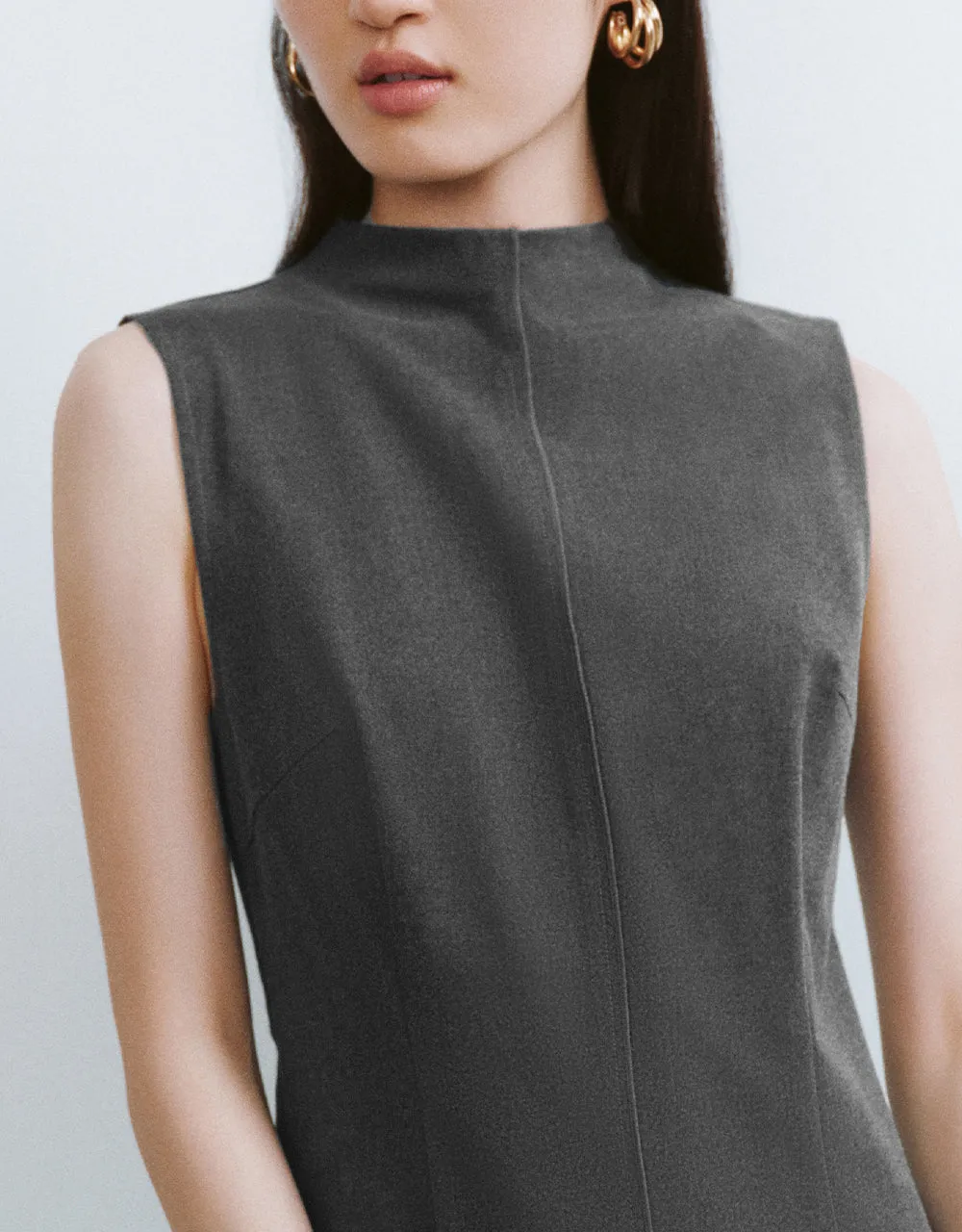 Sleeveless Straight Dress sold by Urban Revivo product image thumbnail 4