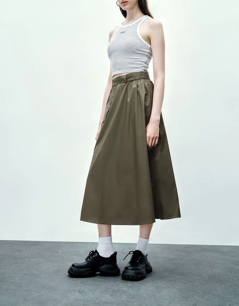 Elastic Waist Midi A-Line Skirt sold by Urban Revivo product image thumbnail 4