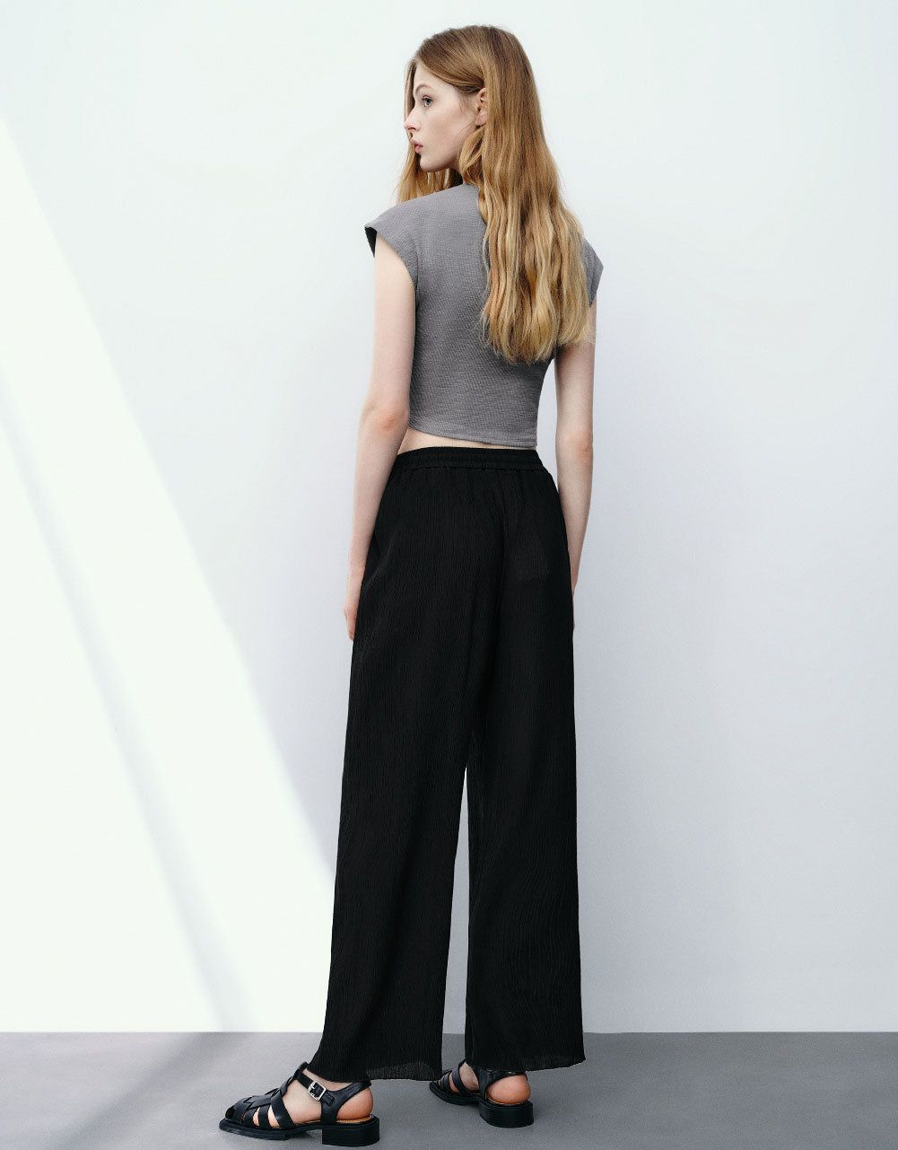 Textured Drawstring Waist Wide-Leg Pants sold by Urban Revivo product image thumbnail 5