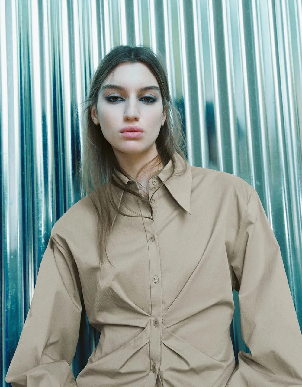 Button Up Skinny Shirt sold by Urban Revivo product image thumbnail 4