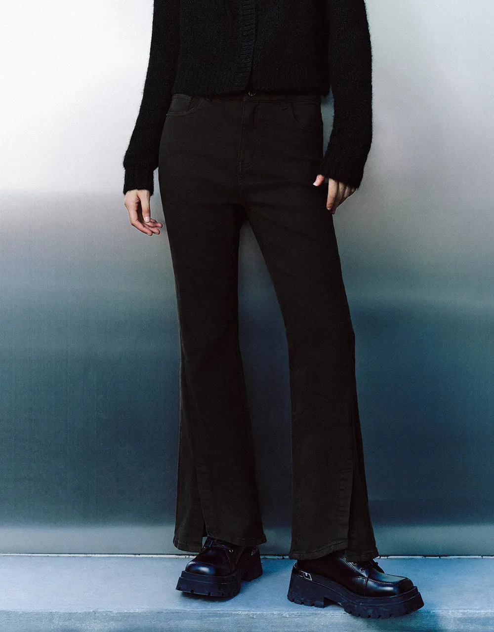 Split Hem Flare Jeans sold by Urban Revivo product image thumbnail 2