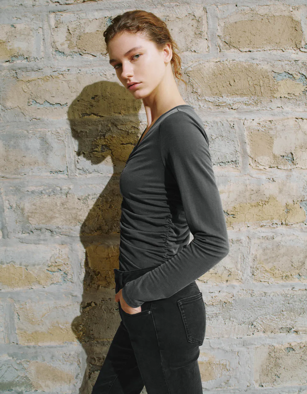 V-Neck Knitted Skinny T-Shirt sold by Urban Revivo product image thumbnail 3