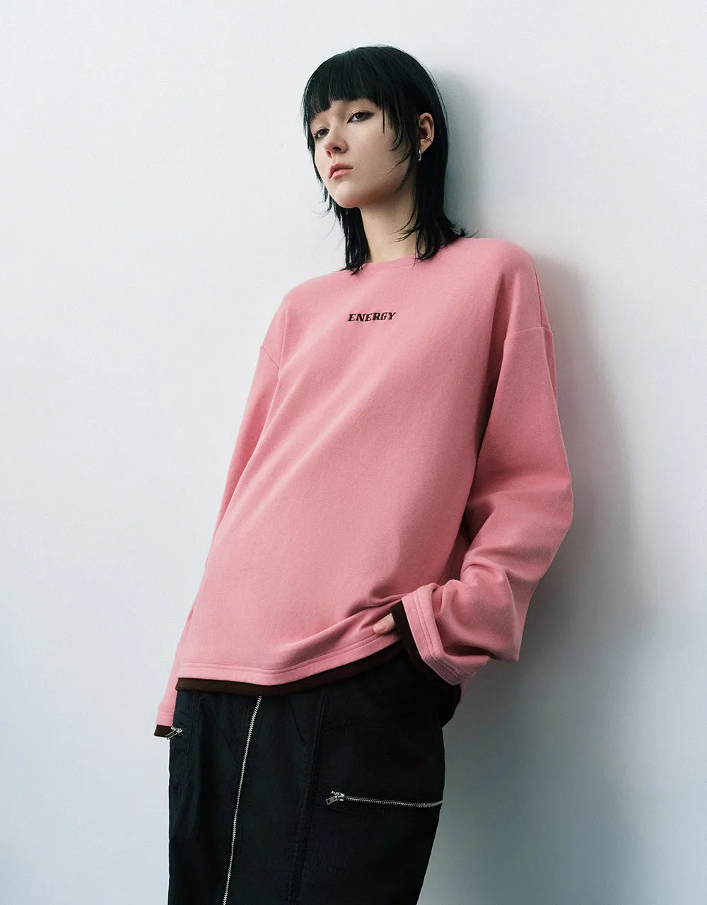 Letter Embossed Crew Neck Loose T-Shirt sold by Urban Revivo product image thumbnail 3