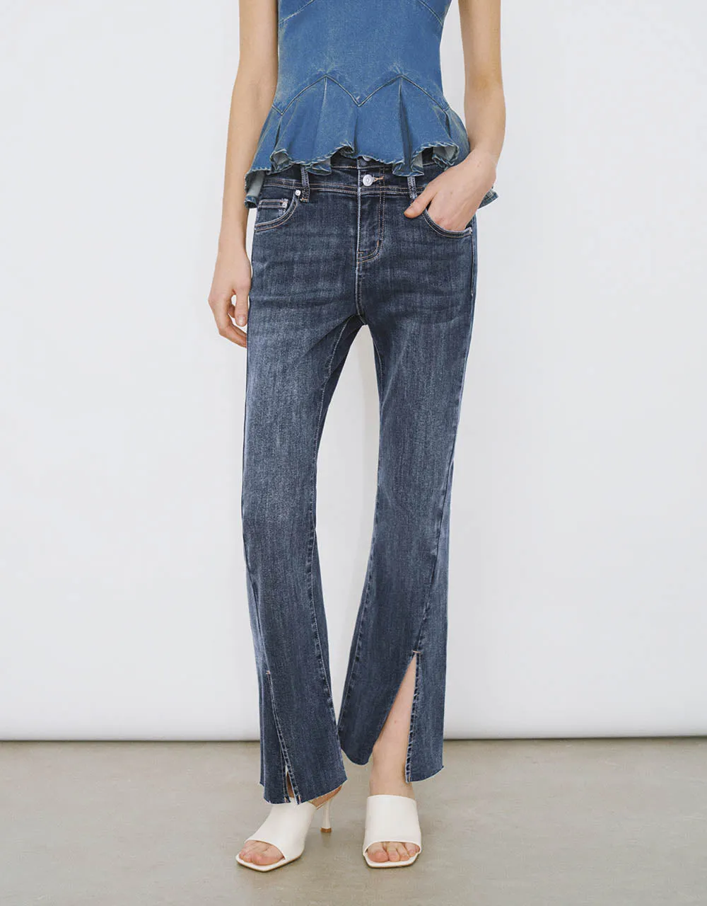 Split Hem Flare Jeans sold by Urban Revivo product image thumbnail 4