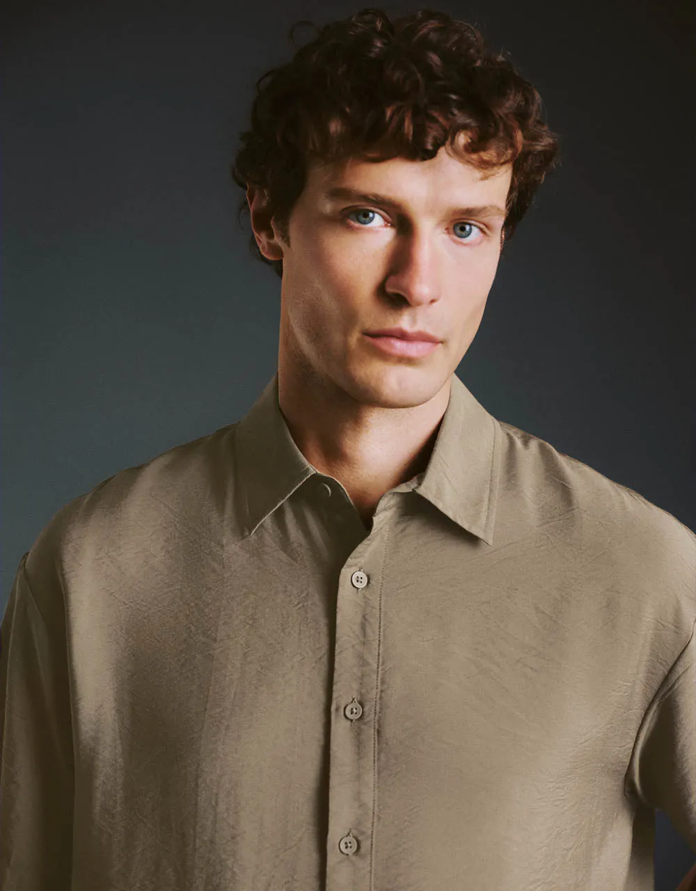 Button Up Loose A-Line Shirt sold by Urban Revivo product image thumbnail 4