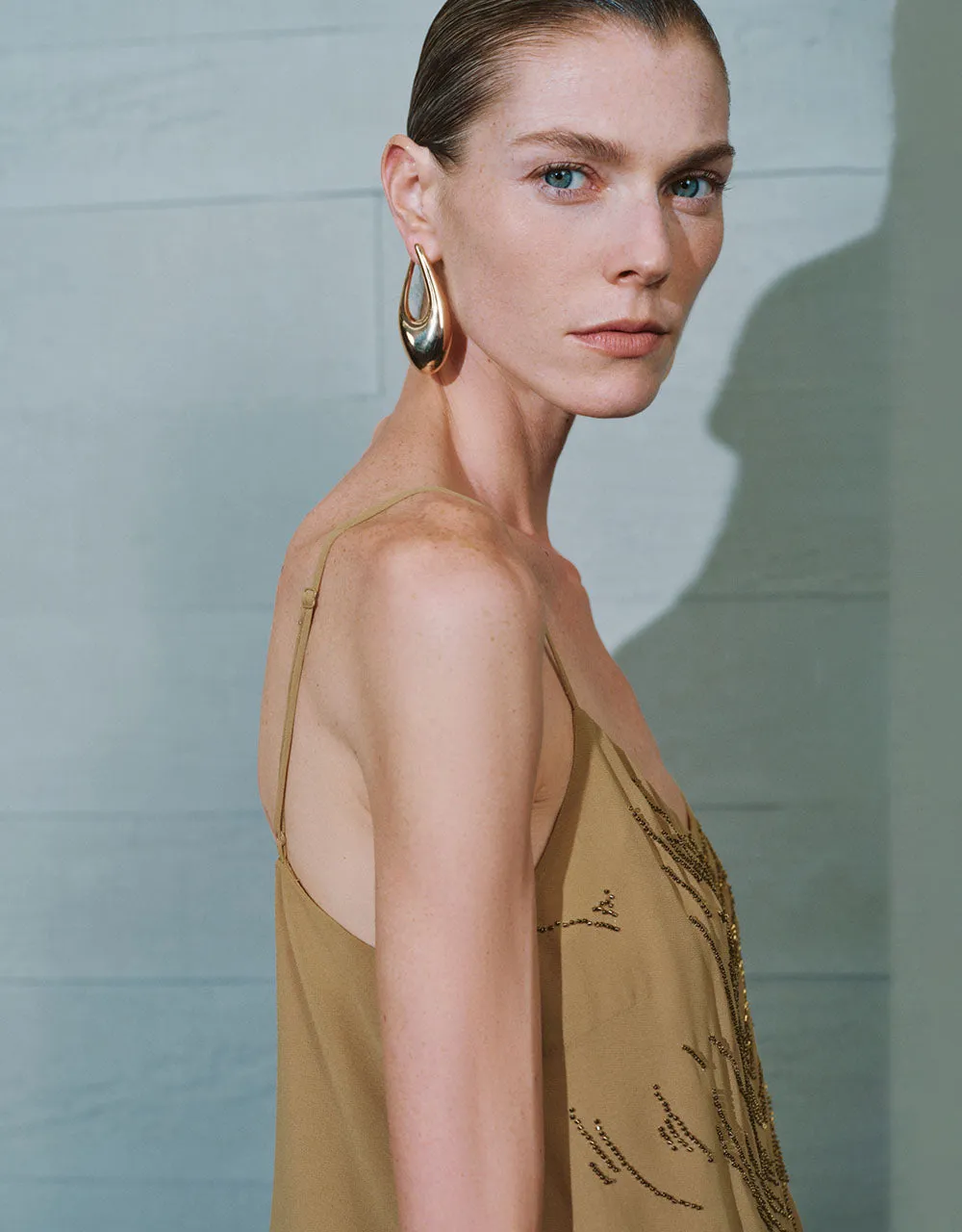 Textured V-Neck Cami Top sold by Urban Revivo product image thumbnail 4