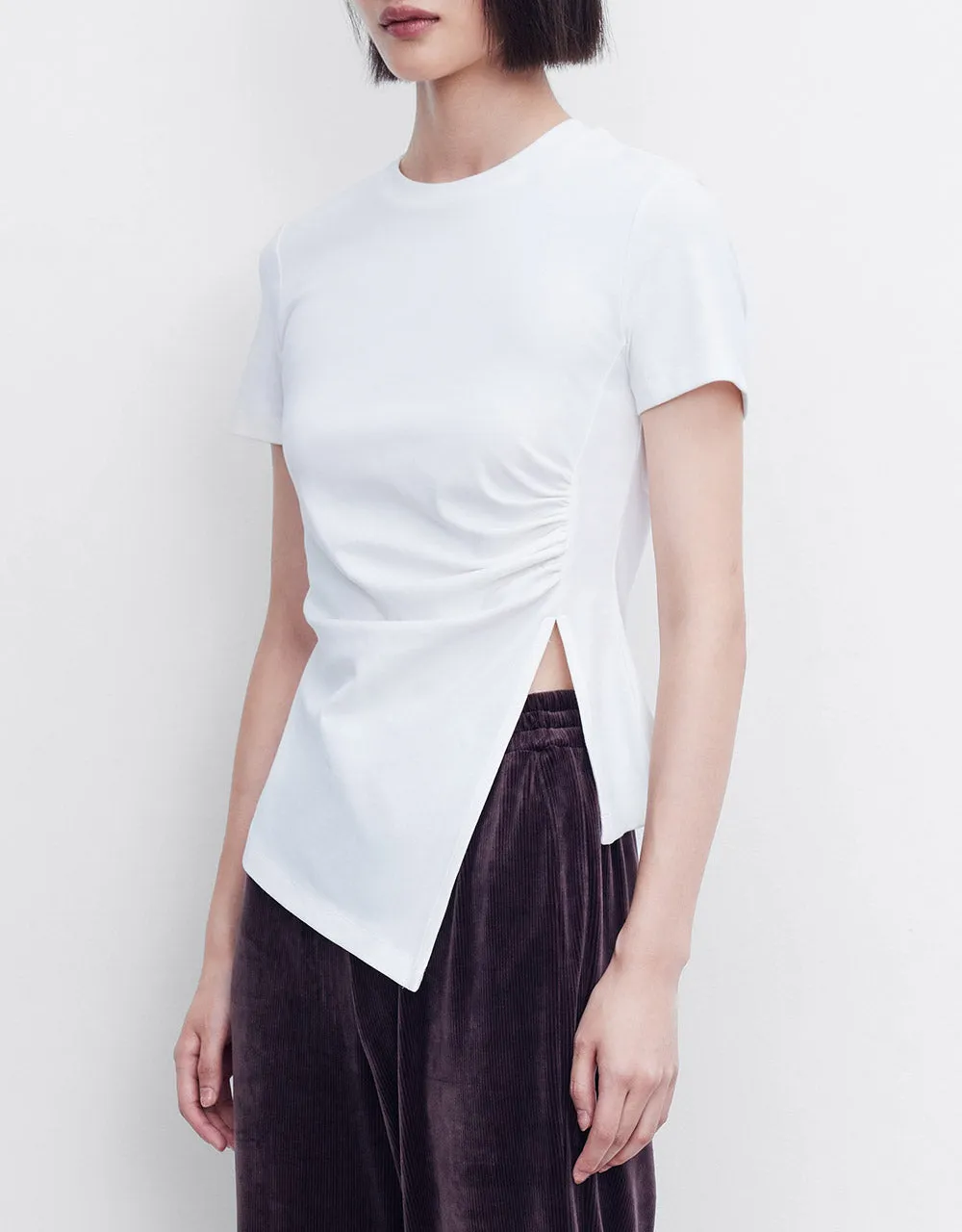 Asymmetrical Hem T-Shirt sold by Urban Revivo product image thumbnail 5