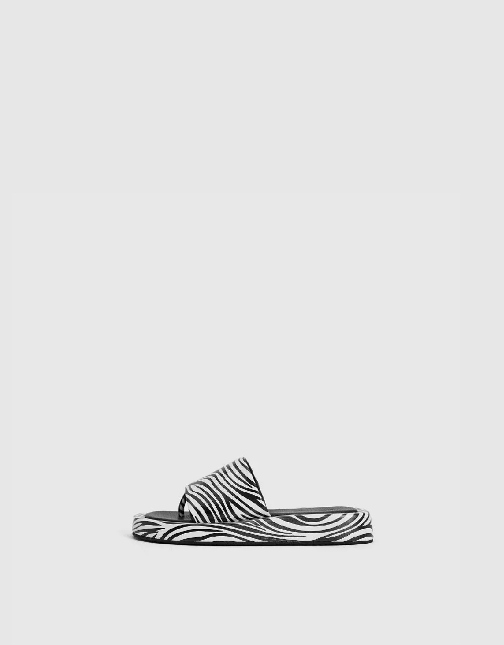 Zebra-Striped Slippers sold by Urban Revivo product image thumbnail 2
