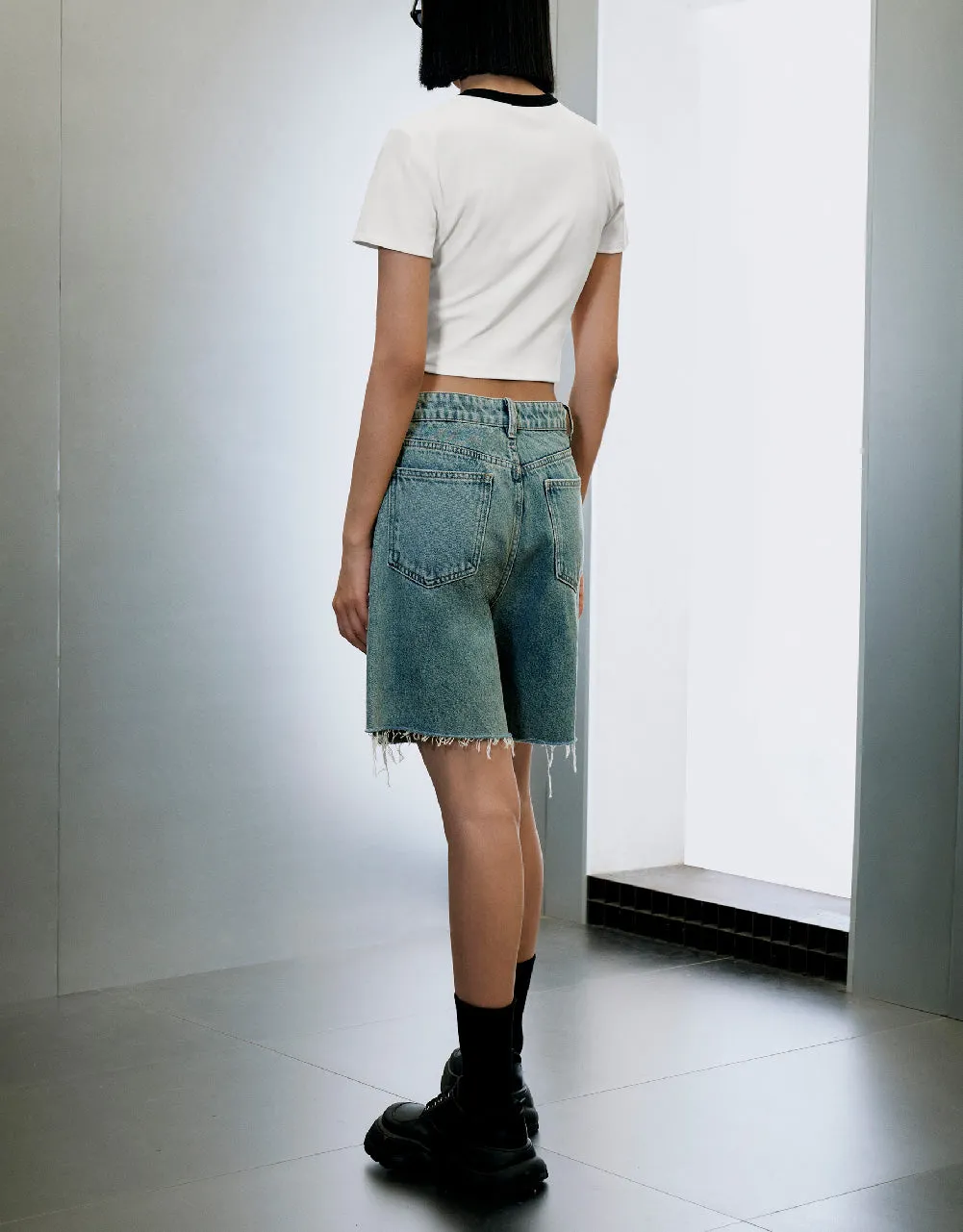 Crew Neck Regular T-Shirt sold by Urban Revivo product image thumbnail 4