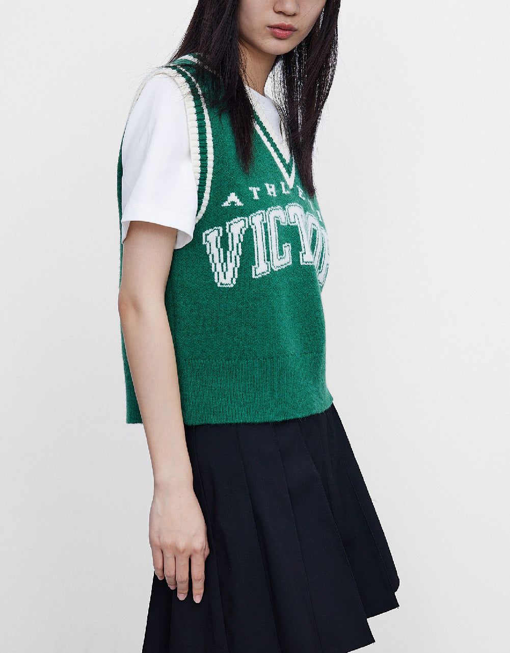 Letter Embroidered V-Neck Knitted Vest sold by Urban Revivo product image thumbnail 3