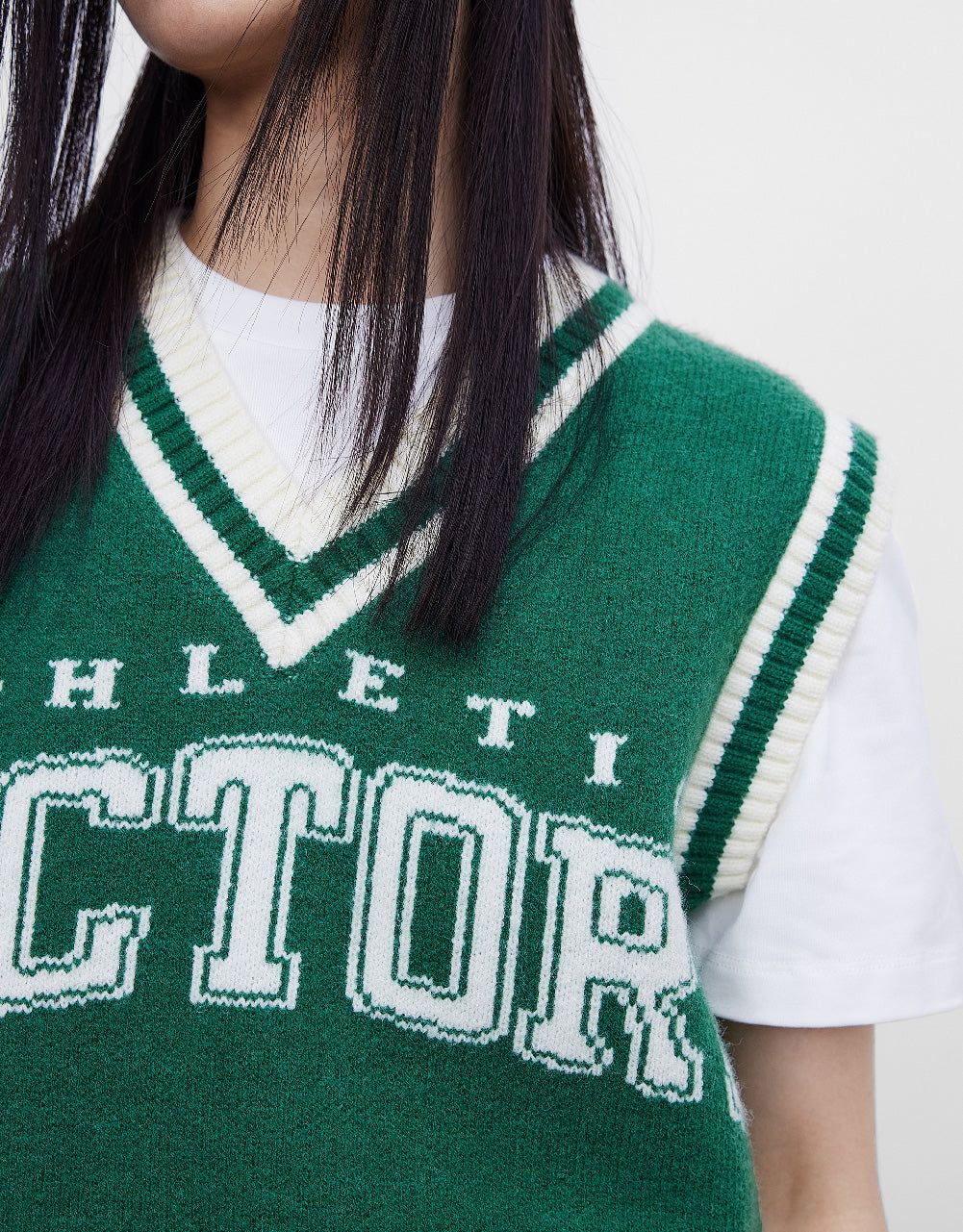 Letter Embroidered V-Neck Knitted Vest sold by Urban Revivo product image thumbnail 5