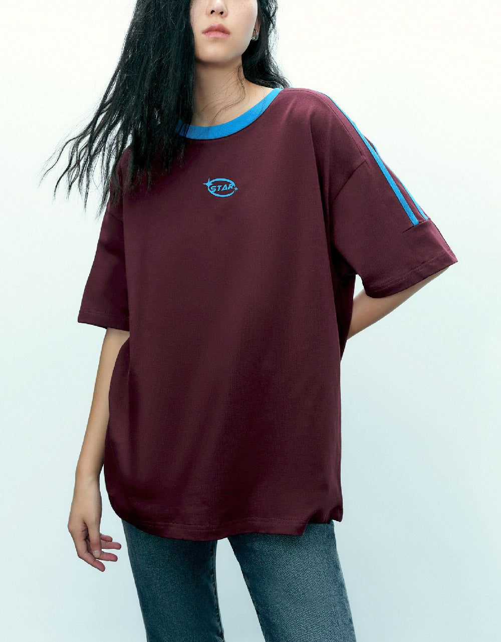Raglan Sleeve Crew Neck Loose T-Shirt sold by Urban Revivo product image thumbnail 2