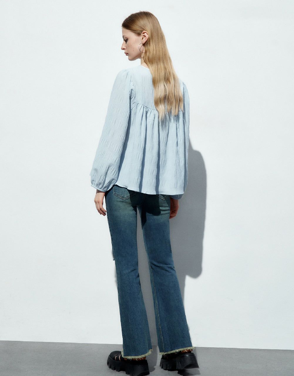 Textured Crew Neck Overhead Shirt sold by Urban Revivo product image thumbnail 4