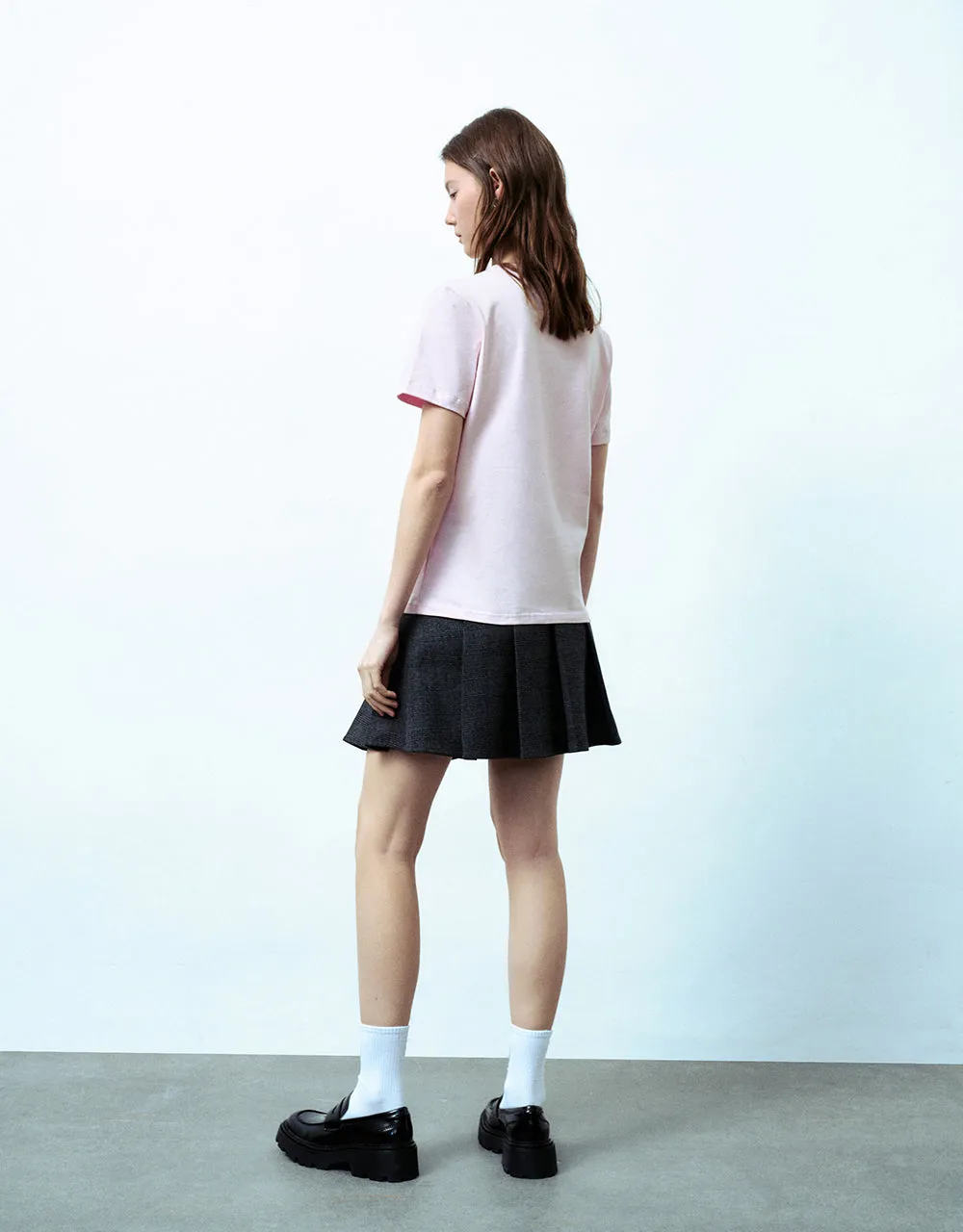 Basic Crew Neck T-Shirt sold by Urban Revivo product image thumbnail 5