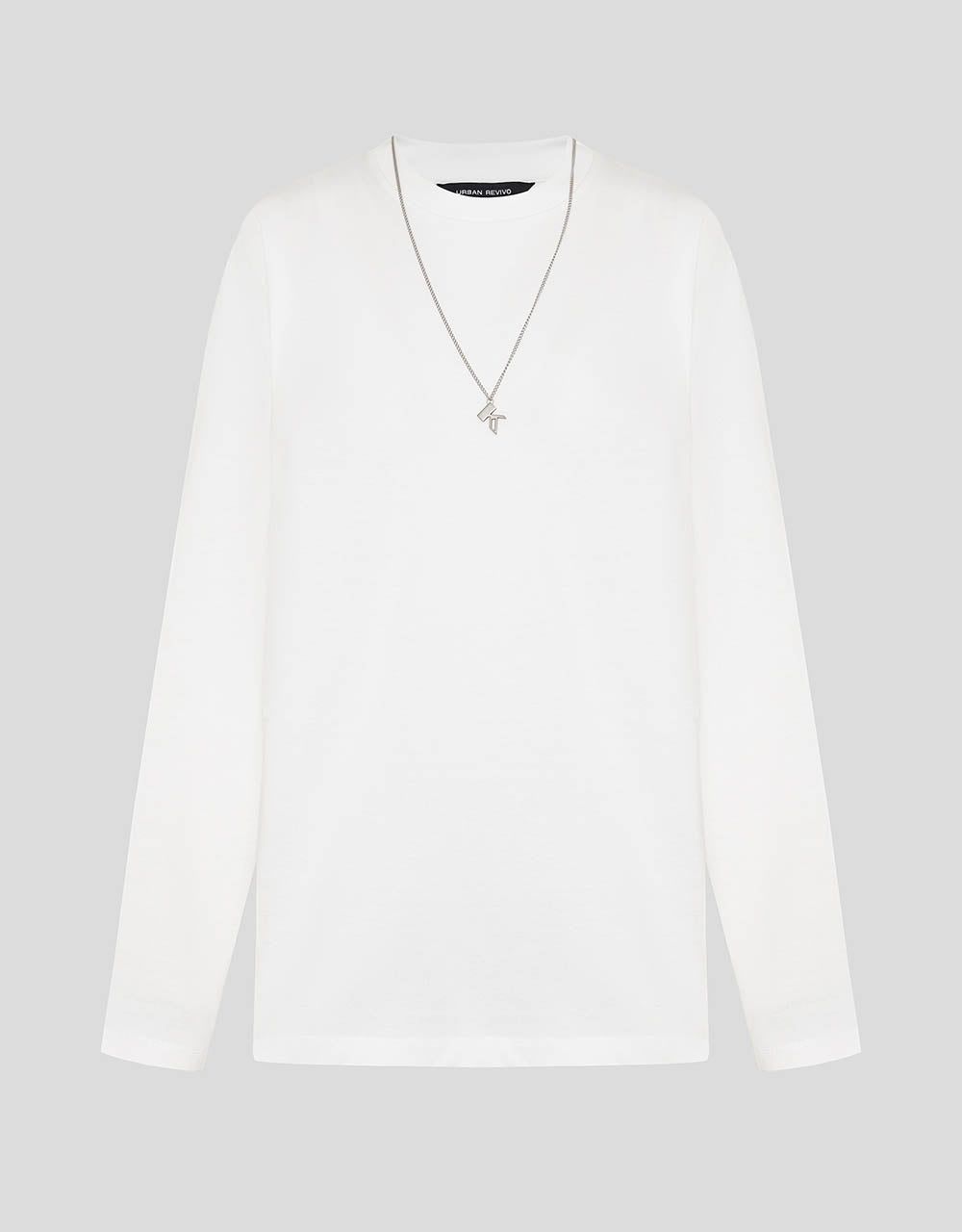 Crew Neck Loose T-Shirt With Necklace sold by Urban Revivo product image thumbnail 2