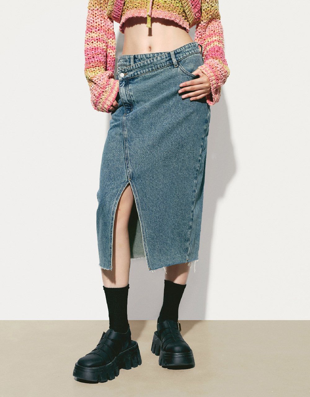 Midi Balloon Denim Skirt sold by Urban Revivo product image thumbnail 2