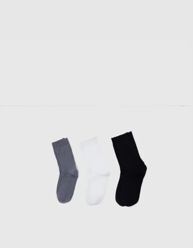 Mid-Length Socks sold by Urban Revivo