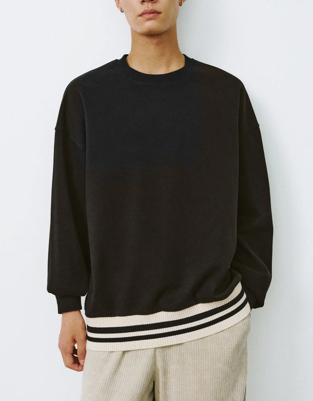 Two Toned Crew Neck Sweatshirt sold by Urban Revivo product image thumbnail 2