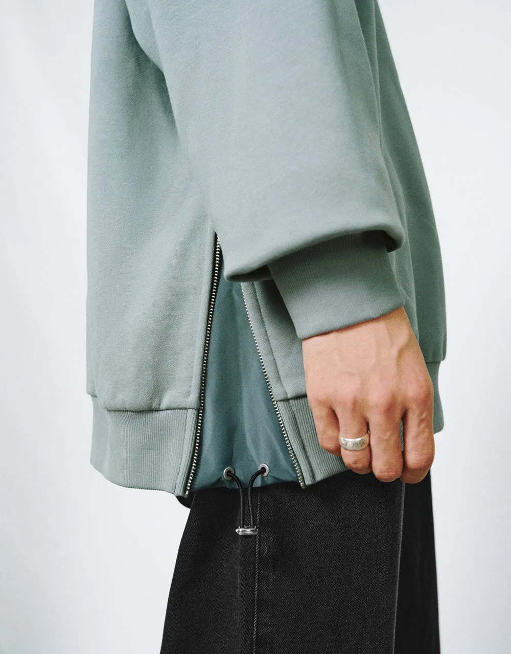 Drop Shoulder Sleeve Hooded Sweatshirt sold by Urban Revivo product image thumbnail 5