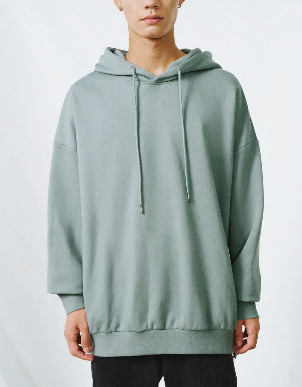 Drop Shoulder Sleeve Hooded Sweatshirt sold by Urban Revivo product image thumbnail 2