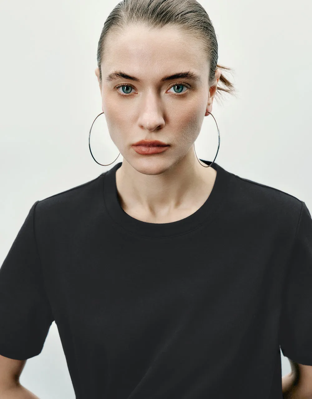 Twist Side Crew Neck T-Shirt sold by Urban Revivo product image thumbnail 5