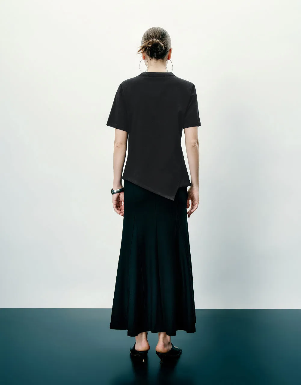 Twist Side Crew Neck T-Shirt sold by Urban Revivo product image thumbnail 4