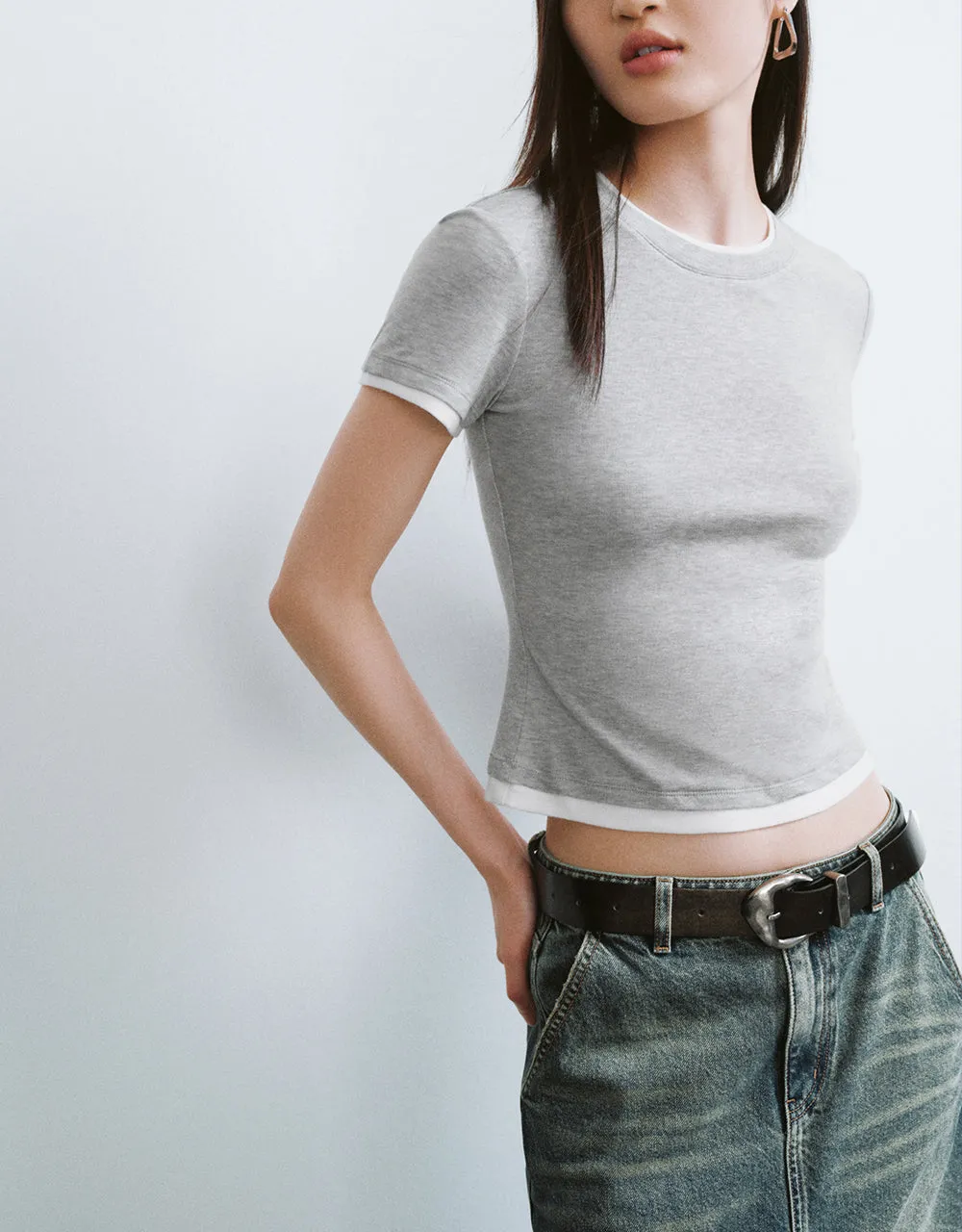 Crew Neck Skinny T-Shirt sold by Urban Revivo product image thumbnail 3