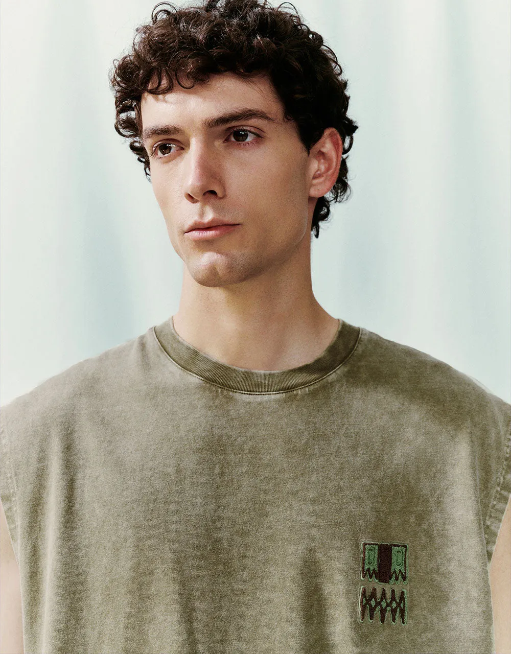 Crew Neck Tank Top sold by Urban Revivo product image thumbnail 4