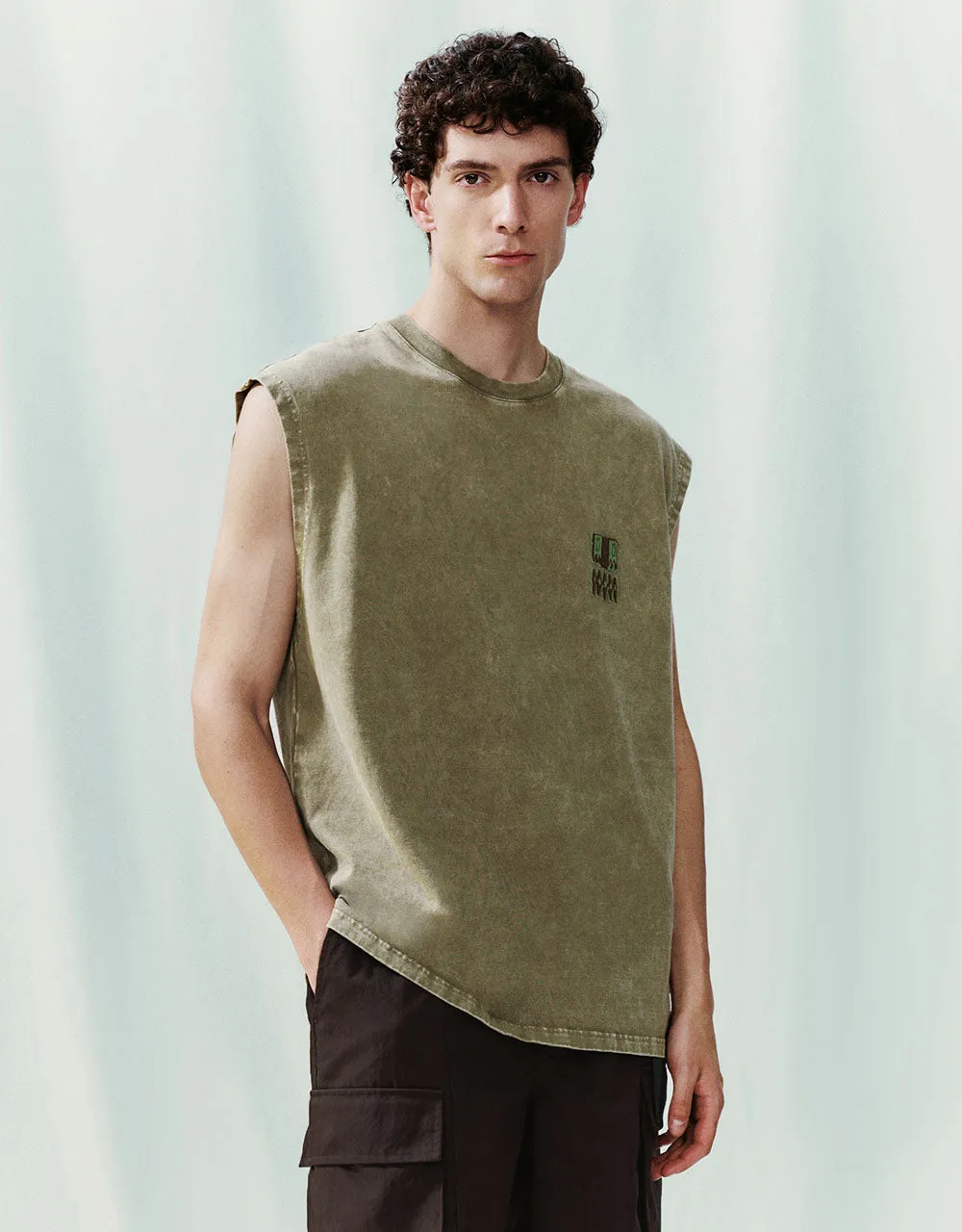 Crew Neck Tank Top sold by Urban Revivo product image thumbnail 3