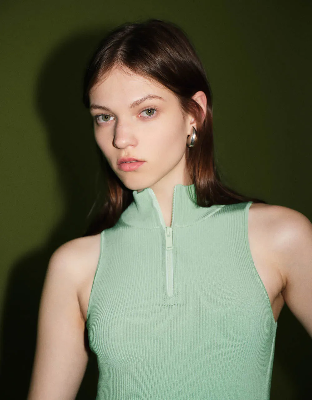 Zip Half Placket Knitted Vest sold by Urban Revivo product image thumbnail 4