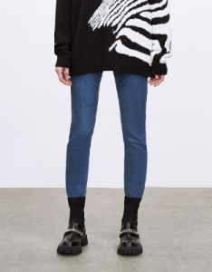 Ripped Mom Jeans sold by Urban Revivo