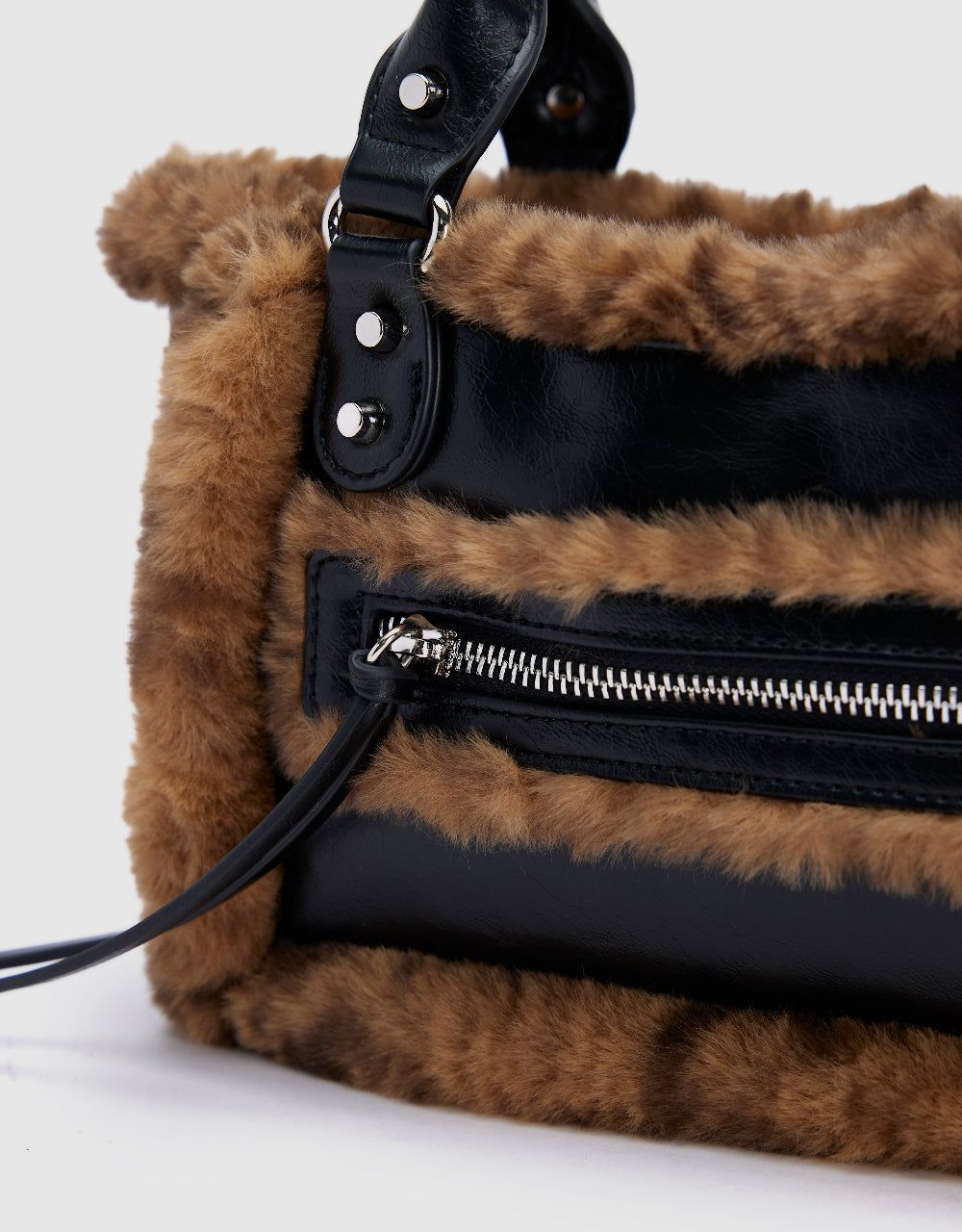 Furry Trim Vegan Leather Shoulder Bag sold by Urban Revivo product image thumbnail 5