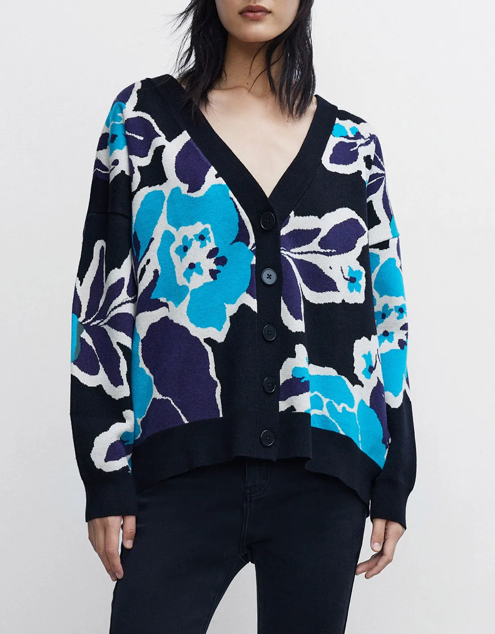 Floral Jacquard Button Up Cardigan sold by Urban Revivo product image thumbnail 2