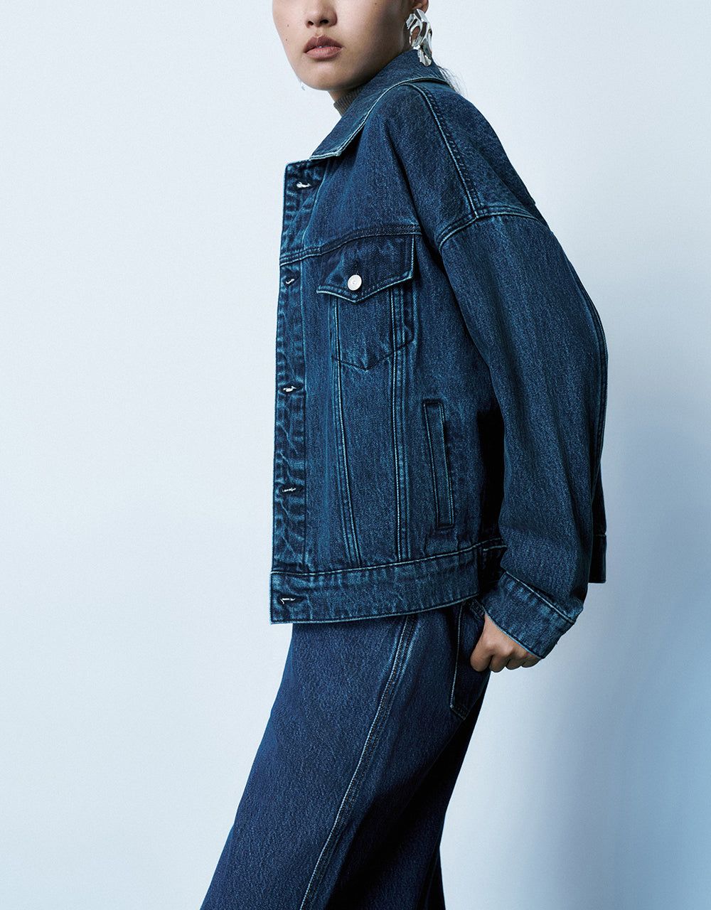 Drop Shoulder Sleeve Denim Jacket sold by Urban Revivo product image thumbnail 3
