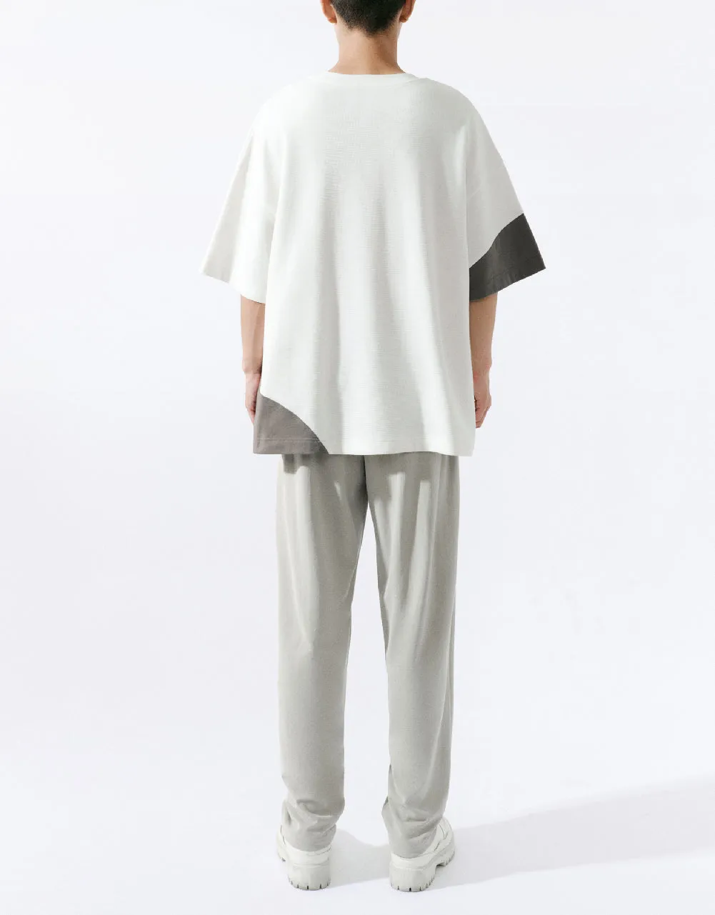 Straight T-Shirt sold by Urban Revivo product image thumbnail 4