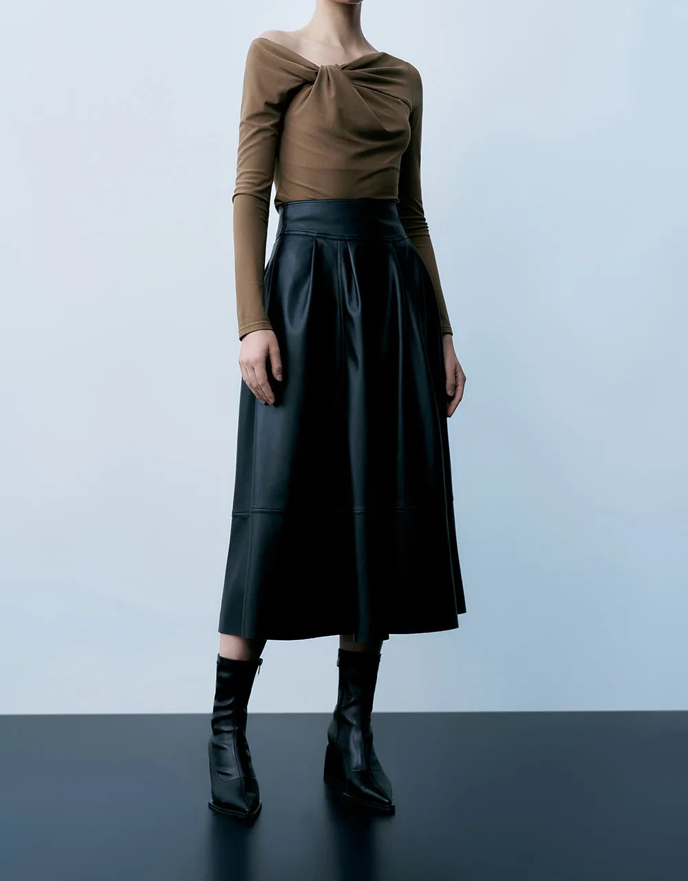 Vegan Leather A-Line Skirt sold by Urban Revivo product image thumbnail 4