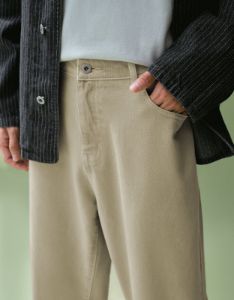 Wide-Leg Jeans sold by Urban Revivo