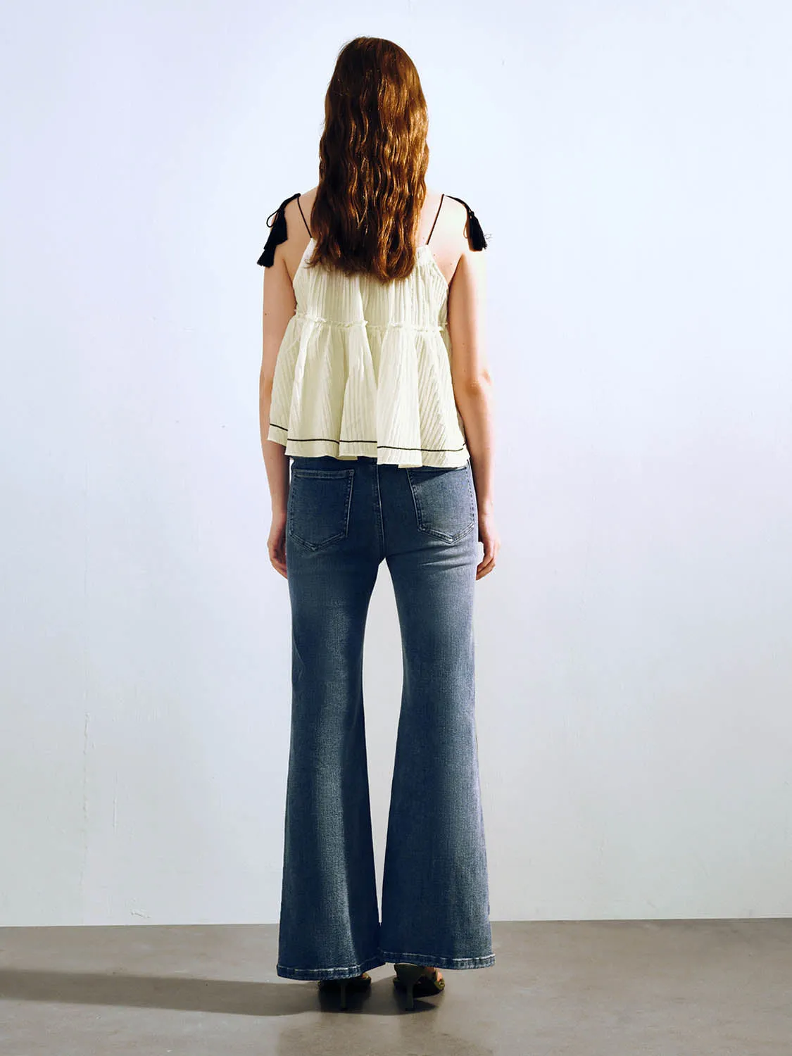 Skinny Flare Jeans sold by Urban Revivo product image thumbnail 4