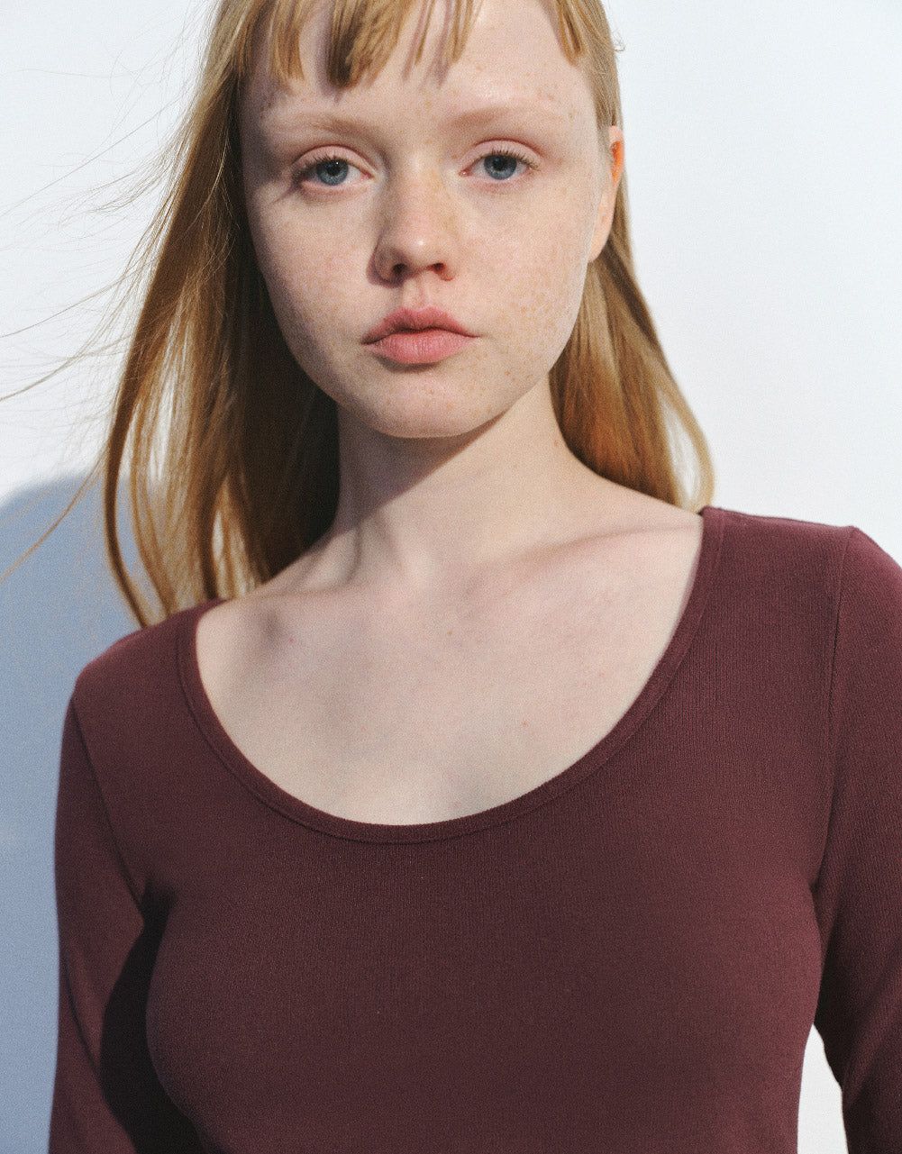 Basic Crew Neck Skinny Knitted T-Shirt sold by Urban Revivo product image thumbnail 5