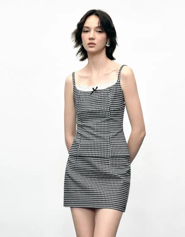 Gingham U Neck Cami Top sold by Urban Revivo