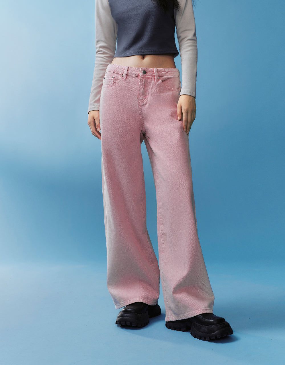 Gradient Wide-Leg Jeans sold by Urban Revivo product image thumbnail 2