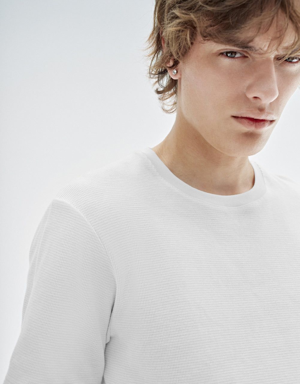 Crew Neck Straight T-Shirt sold by Urban Revivo product image thumbnail 5