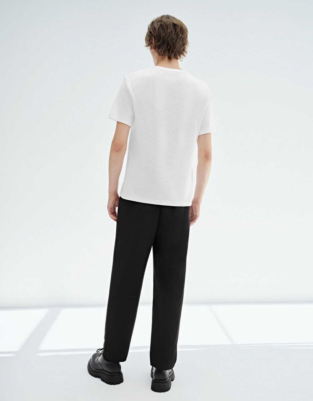 Crew Neck Straight T-Shirt sold by Urban Revivo product image thumbnail 4