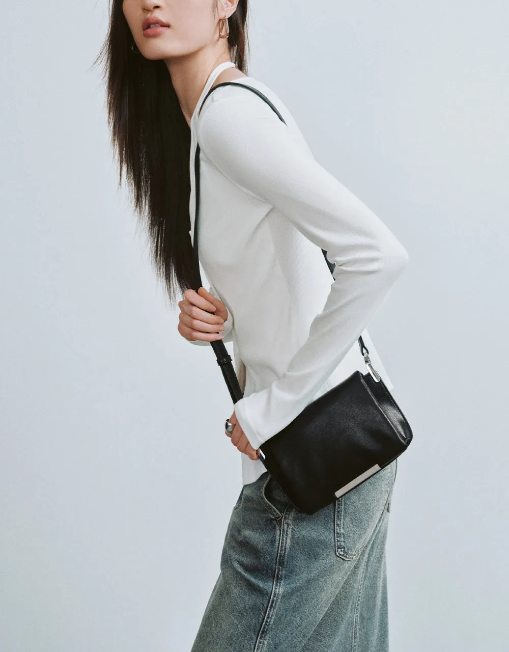 Halter Neck Skinny Blouse sold by Urban Revivo product image thumbnail 3