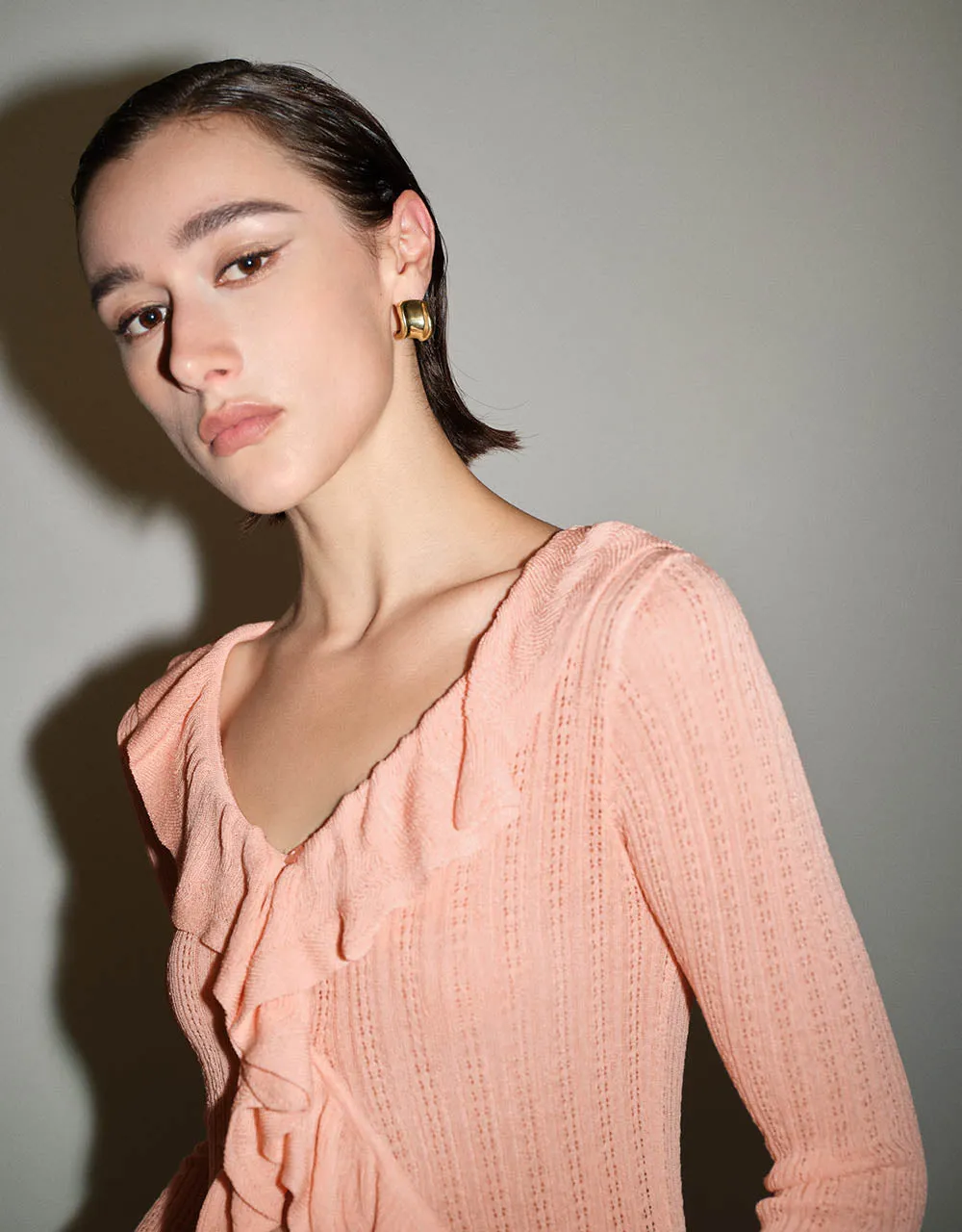 Ruffle V-Neck Skinny Knitted Cardigan sold by Urban Revivo product image thumbnail 4