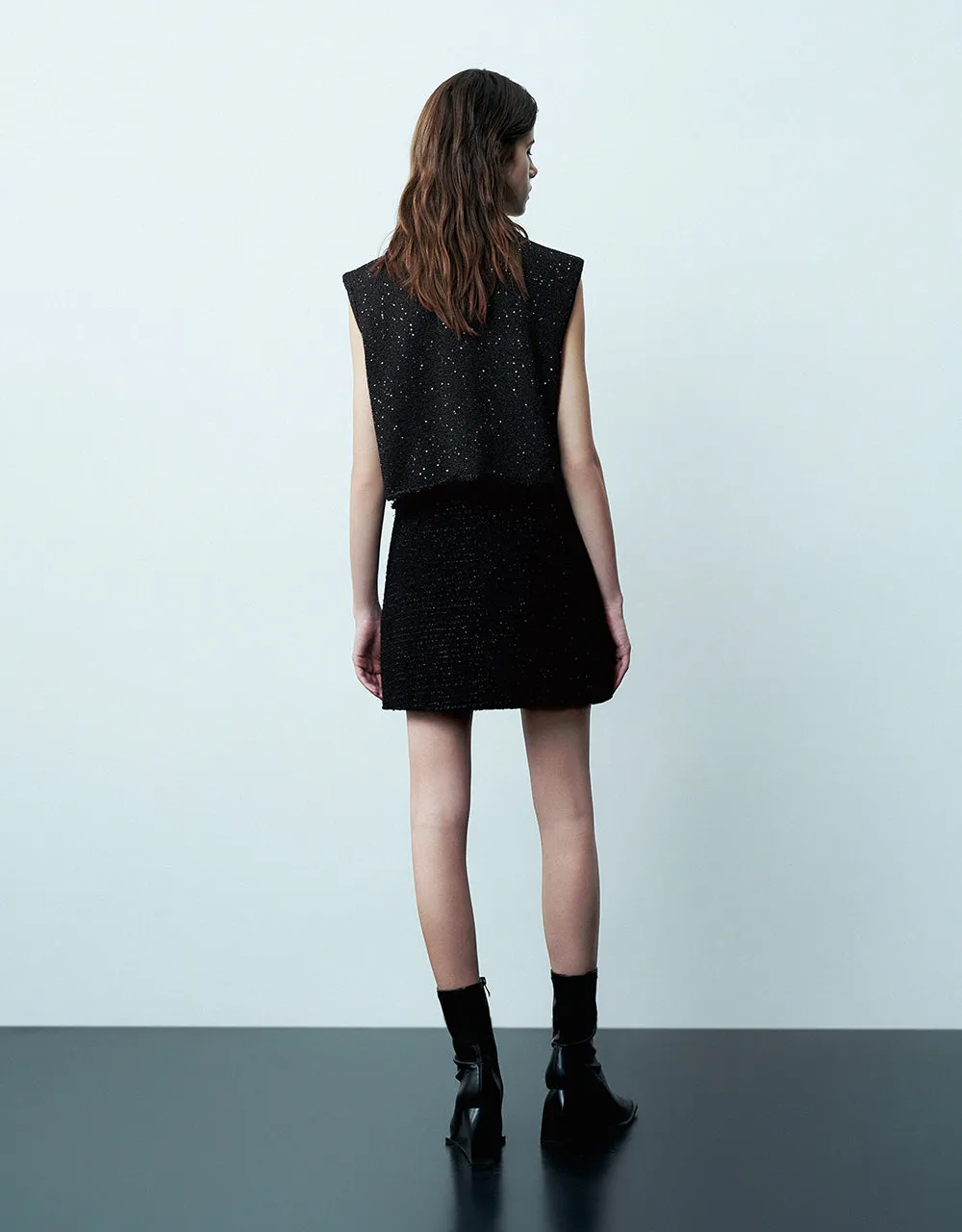 Crew Neck Knitted Waistcoat sold by Urban Revivo product image thumbnail 4